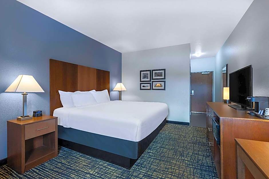 La Quinta Inn & Suites by Wyndham Morgantown