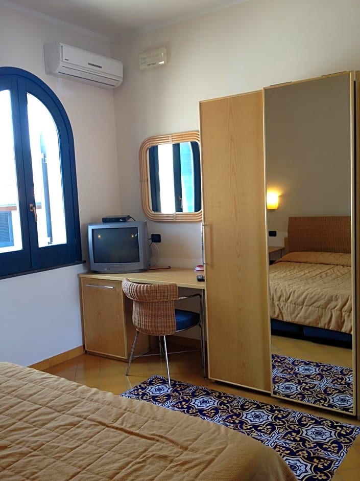 Hotel Aura
