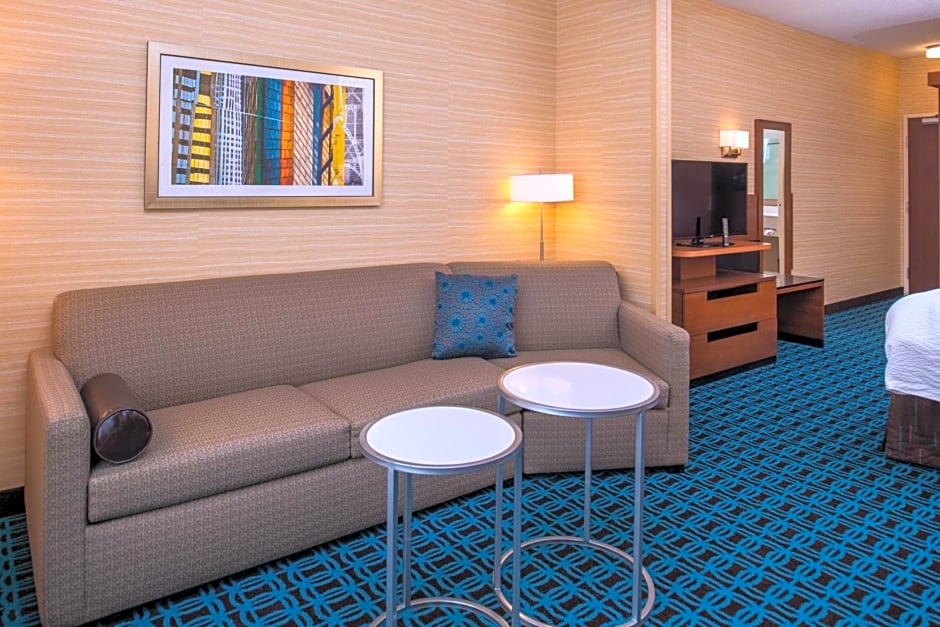 Fairfield Inn & Suites by Marriott St. Louis Westport