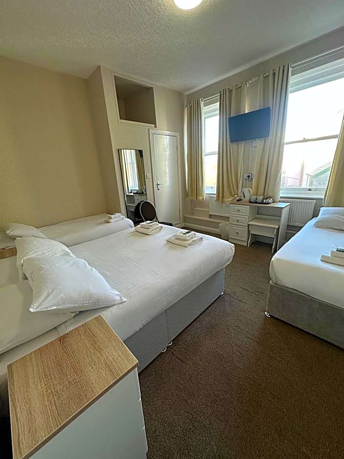 Clarence House Hotel
