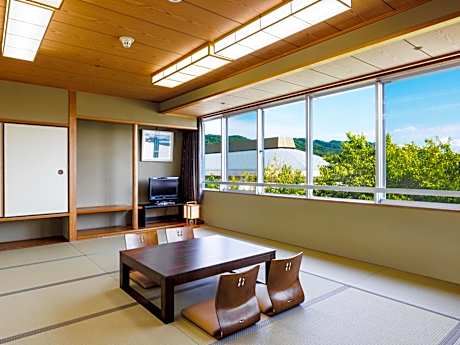 Japanese Style Room with 8 Tatami (MAX 4 Adults)
