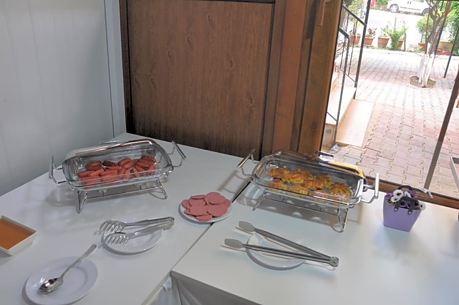 MESE HOTEL & APARTMENTS