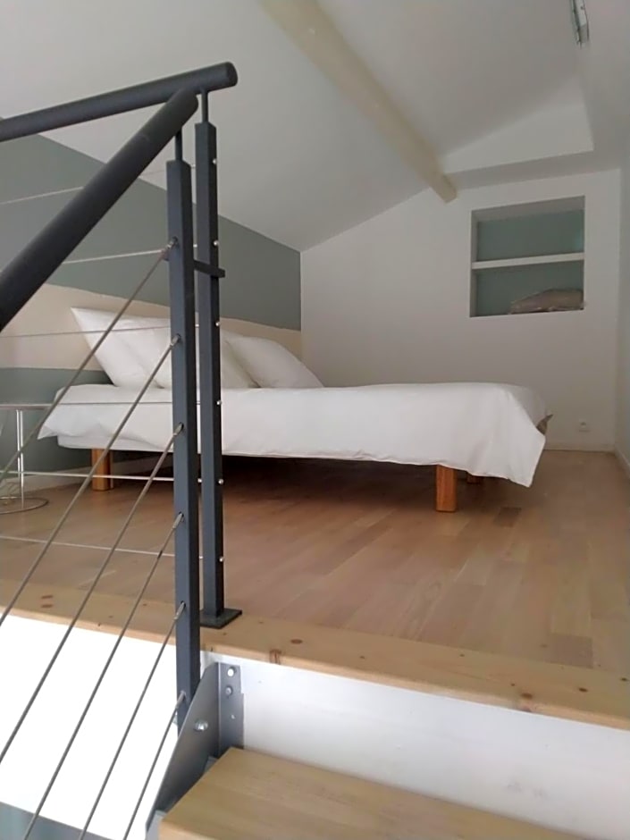 Le Clos du Théron, chambre d'hôte