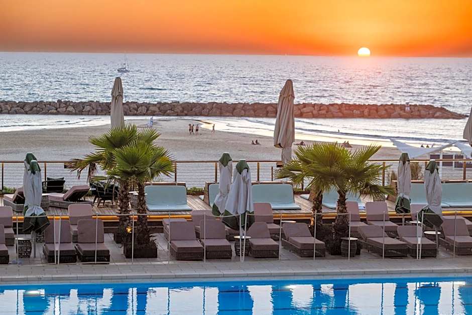 Dan Accadia Herzliya Hotel