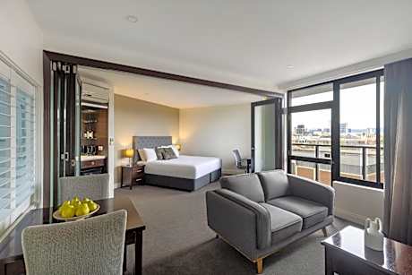 Premier Spa Suite