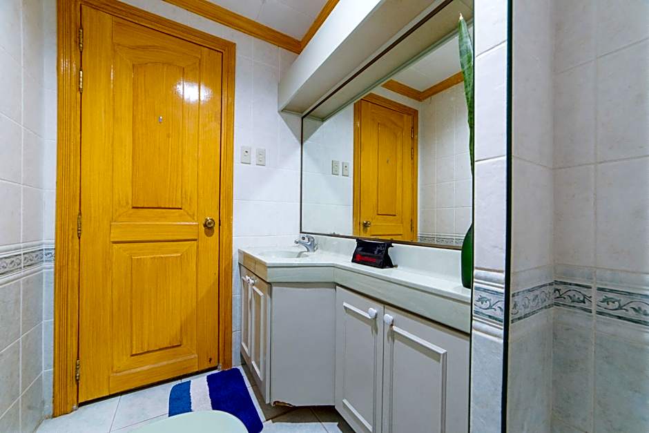 RedDoorz @ Arimbay Legazpi City