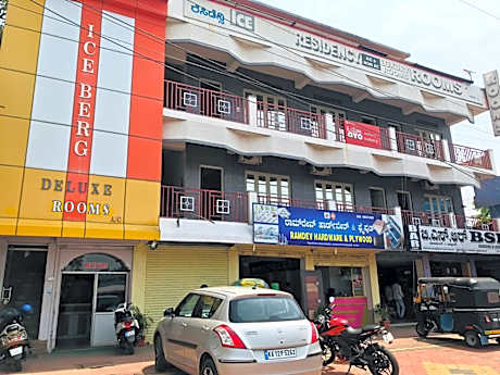 Ice Berg Deluxe Lodge