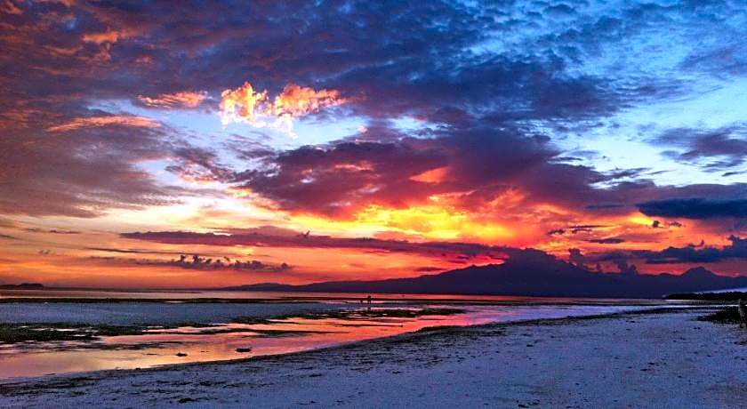 JJS BACKPACKERS VILLAGE