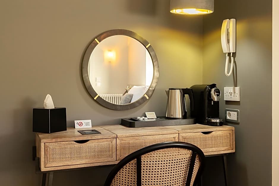 The Roost on Rock Road