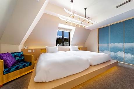 Suite with Mountain View