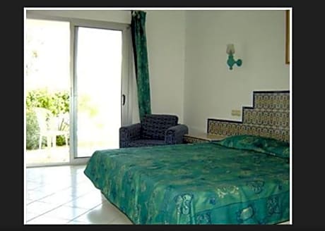 single standard room