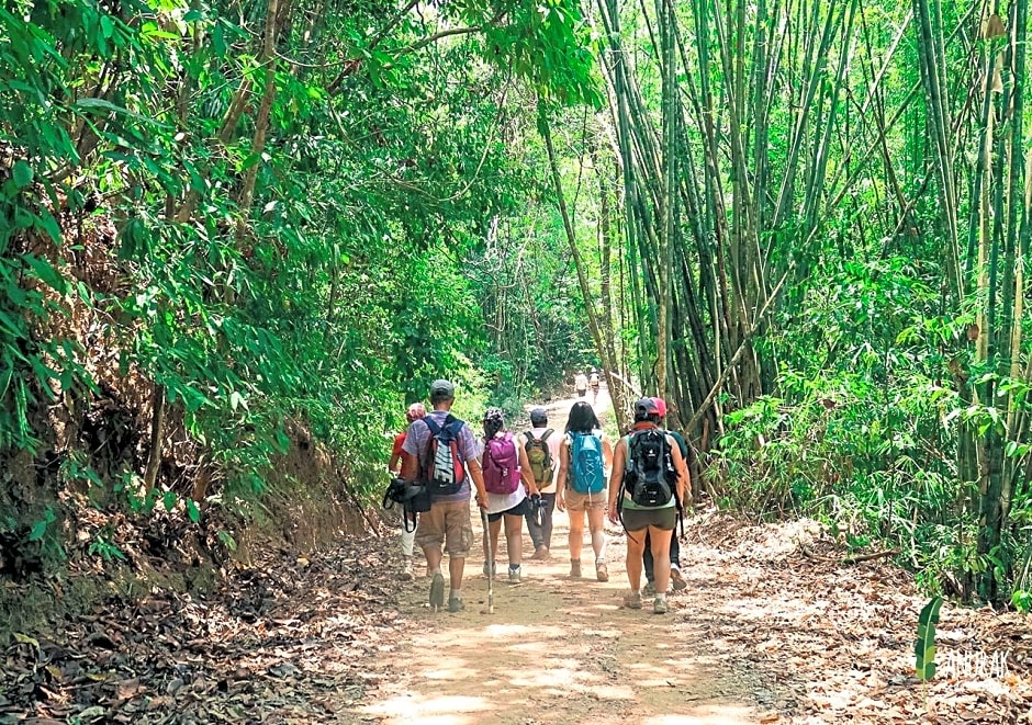 Anurak Community Lodge