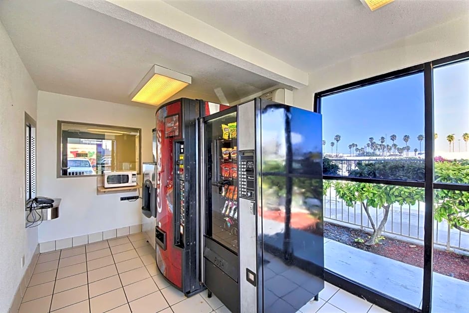 Motel 6 Laredo South