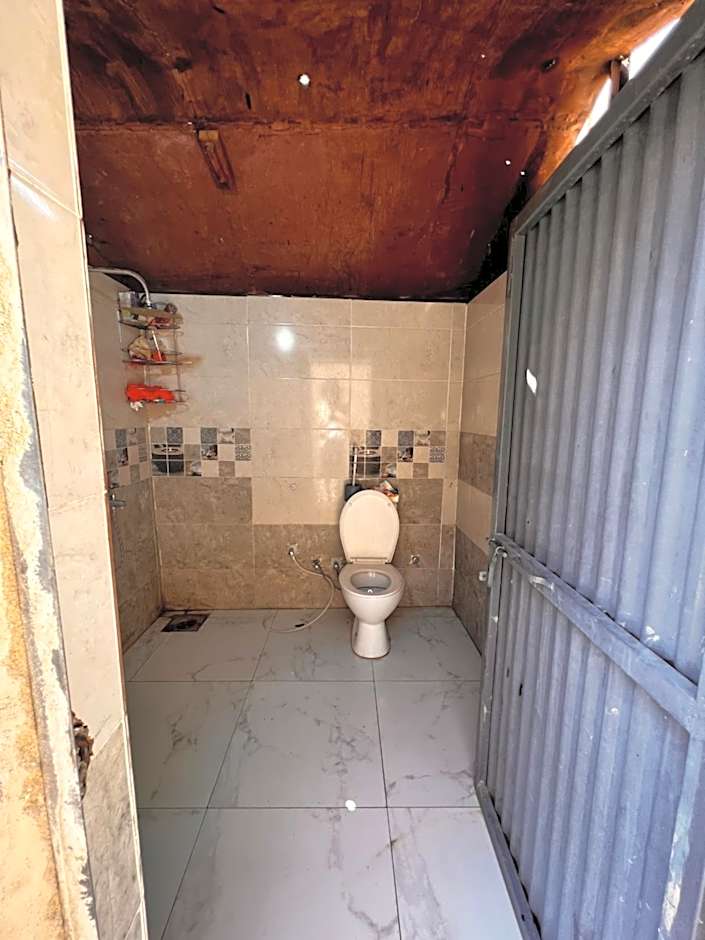 Salatoos Mango Garden and Guesthouse