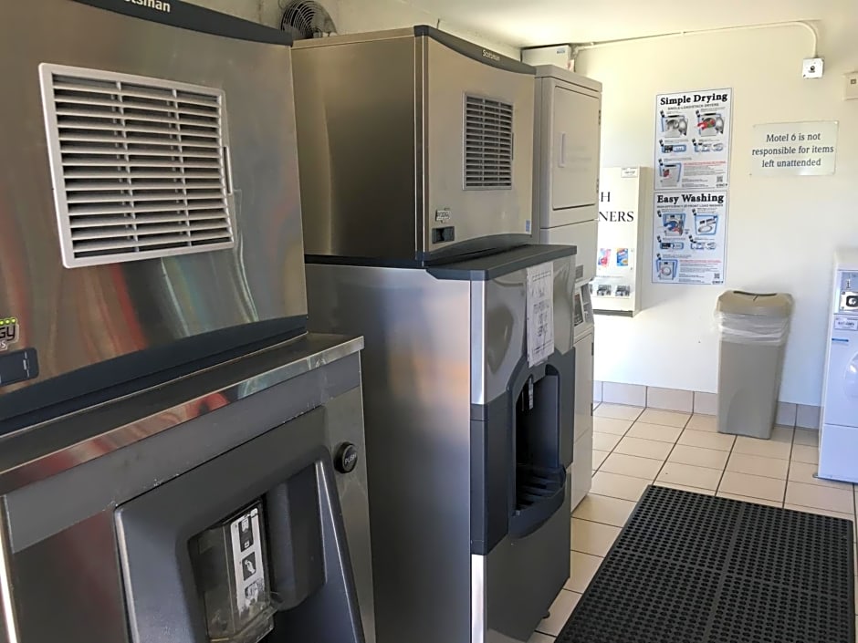 Motel 6-Lakeland, FL