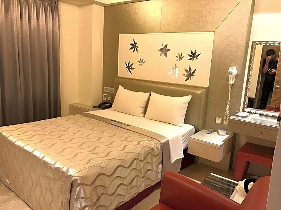 Ai-Lai Fashion Hotel