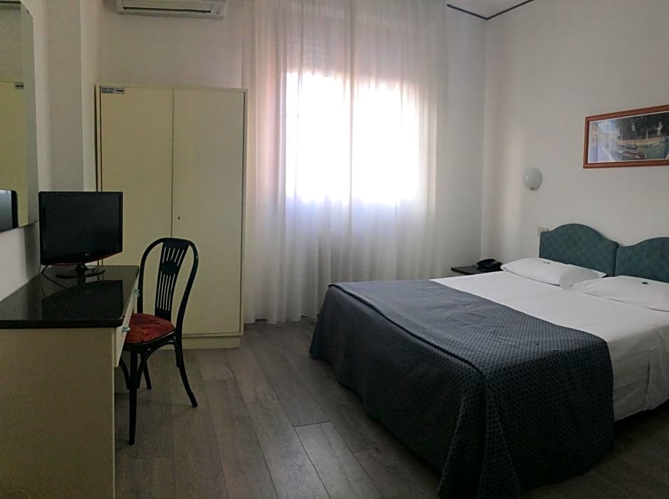 Hotel Capitol