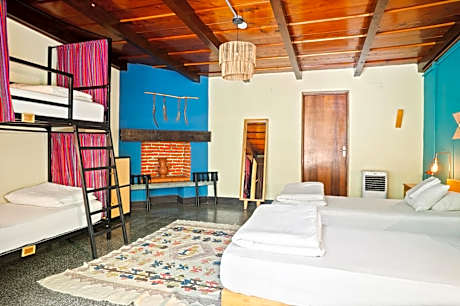 Bed in 4-Bed Mixed Dormitory Room