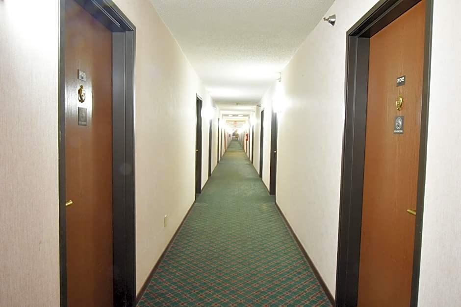 Super 8 by Wyndham Springfield/Battlefield