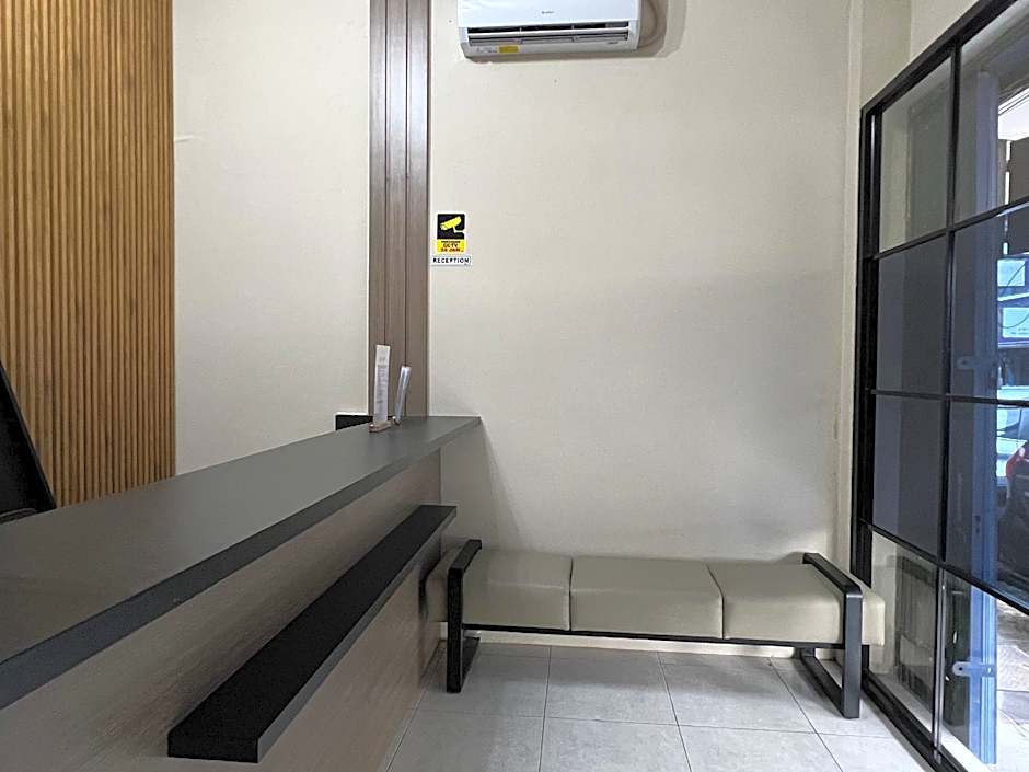 Brenn Hotel Semarang Mitra RedDoorz