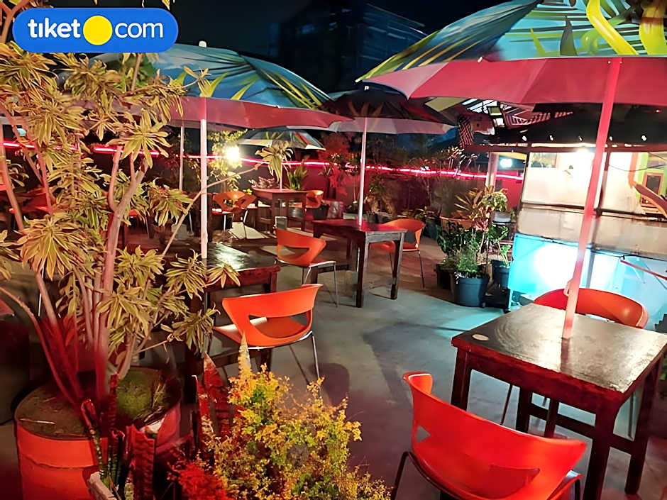 Hotel Salon Fora & Longhill Cafe Fora