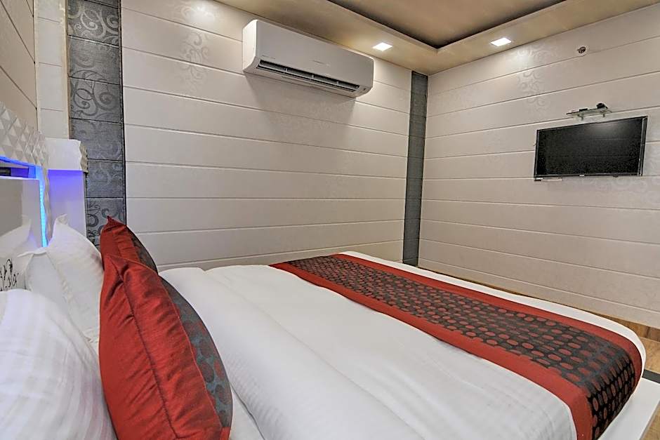 Flyover Inn By OYO Rooms – Delhi, NY