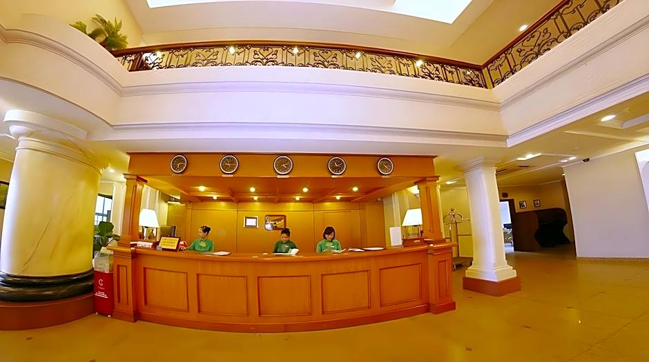 The Tray Hotel Hai Phong