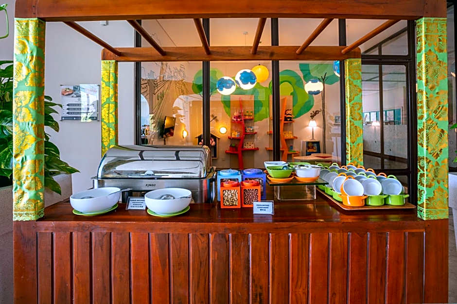 Grand Livio Kuta Hotel
