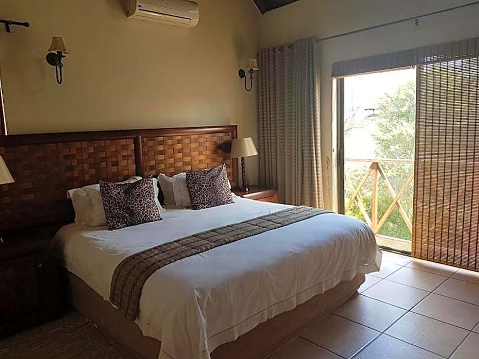Zebula Golf and Wildlife Estate - Open Plains Pax 10 - Moi Signature Luxury villa