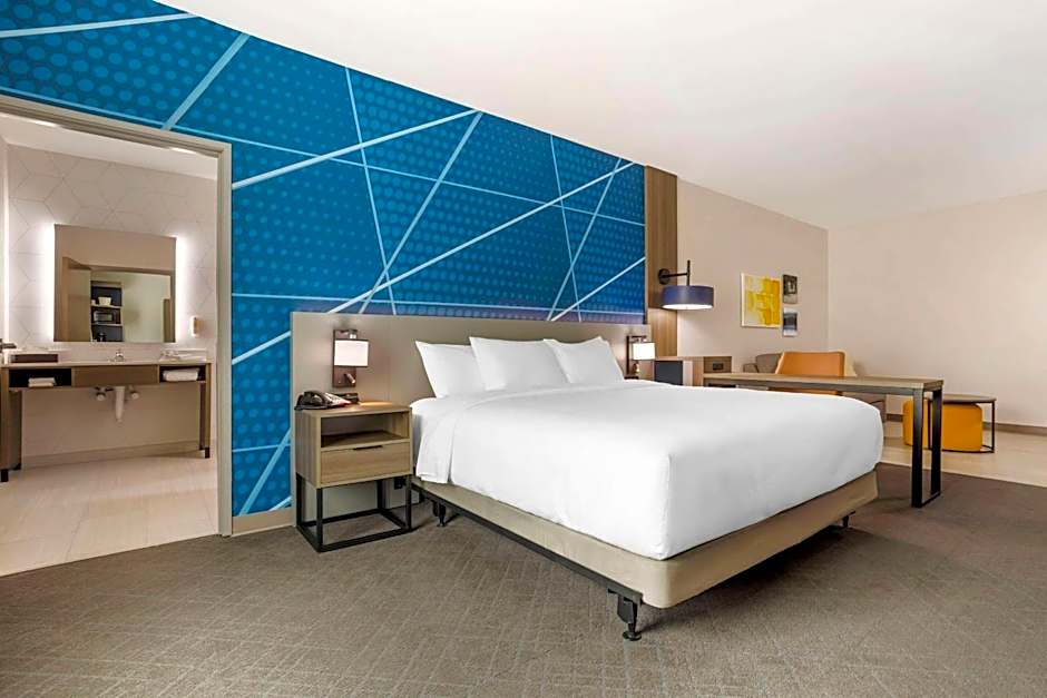 Comfort Inn & Suites Huntsville Near University