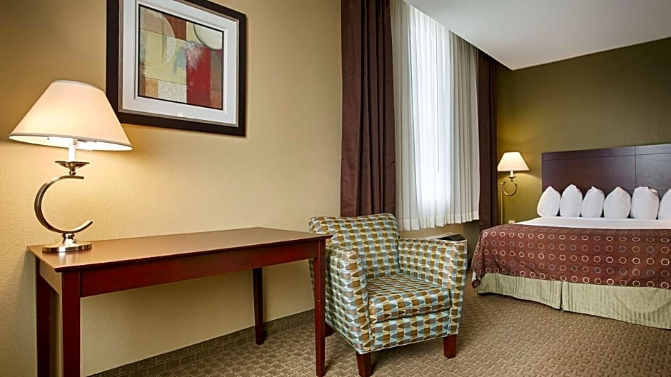 Best Western Airport Inn & Suites Cleveland