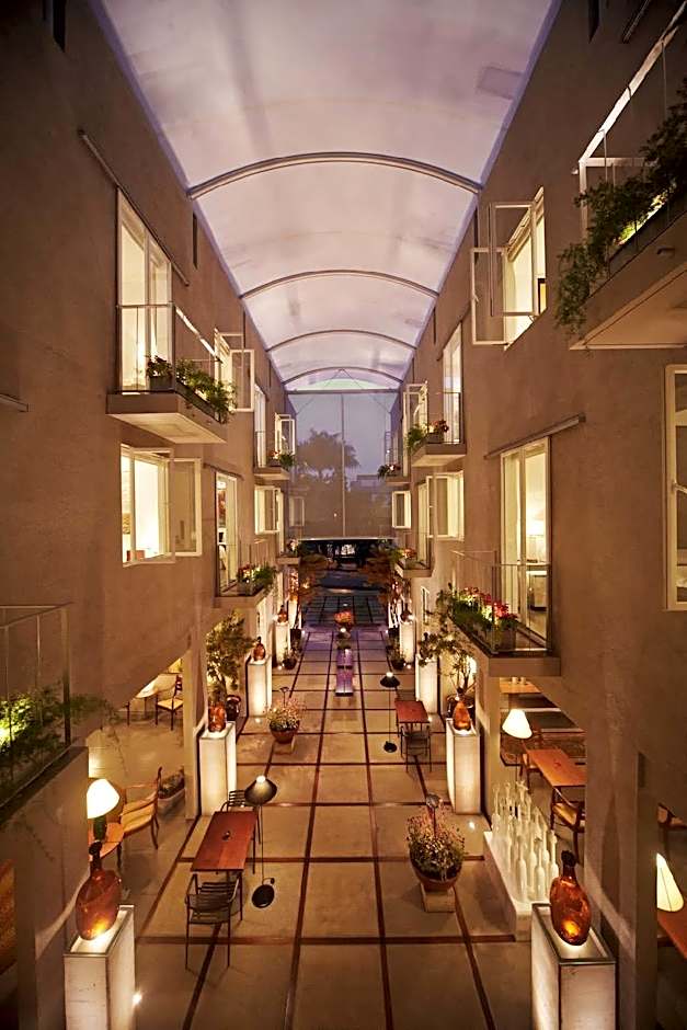 KoenoKoeni Boutique Hotel