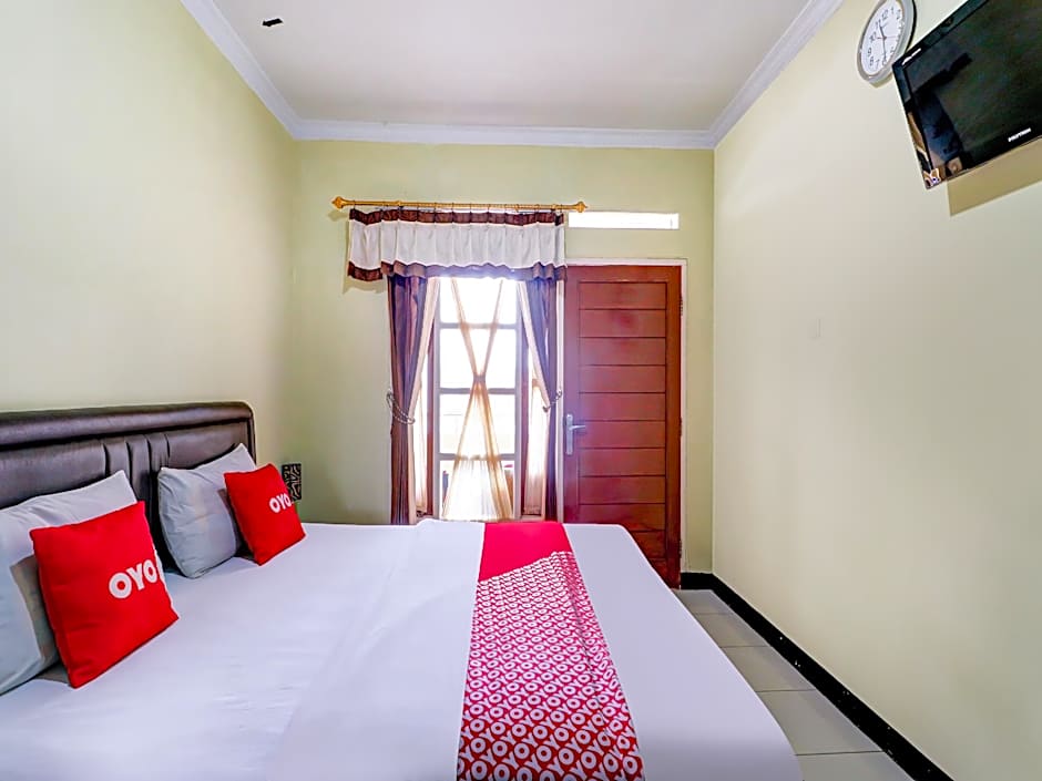 OYO 90912 Wisma Pkpn 1