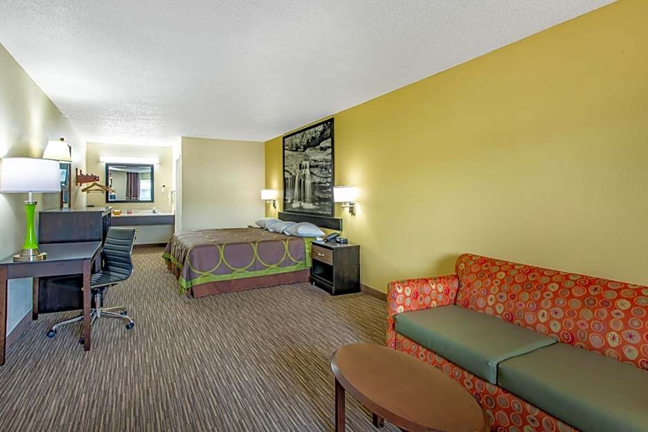 Super 8 by Wyndham Florence