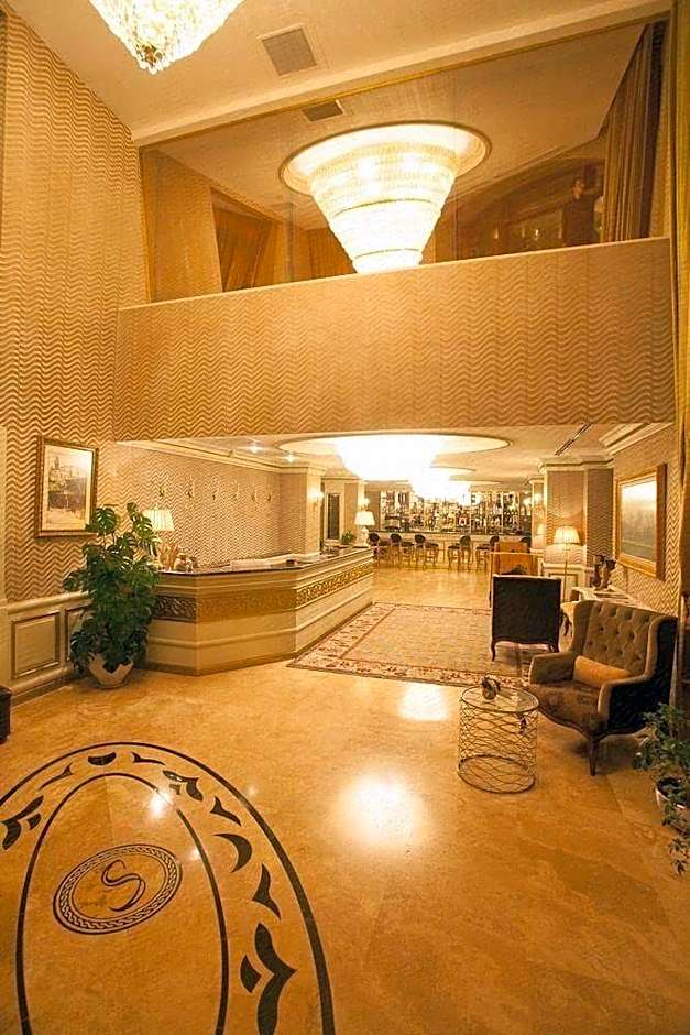Sapphire Inn Hotel