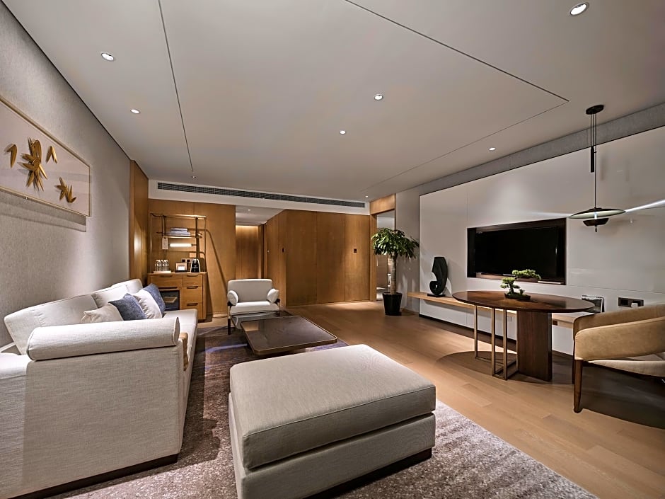 The Yuluxe Sheshan, Shanghai, A Tribute Portfolio Hotel (Formerly Le Meridien She Shan Shanghai)