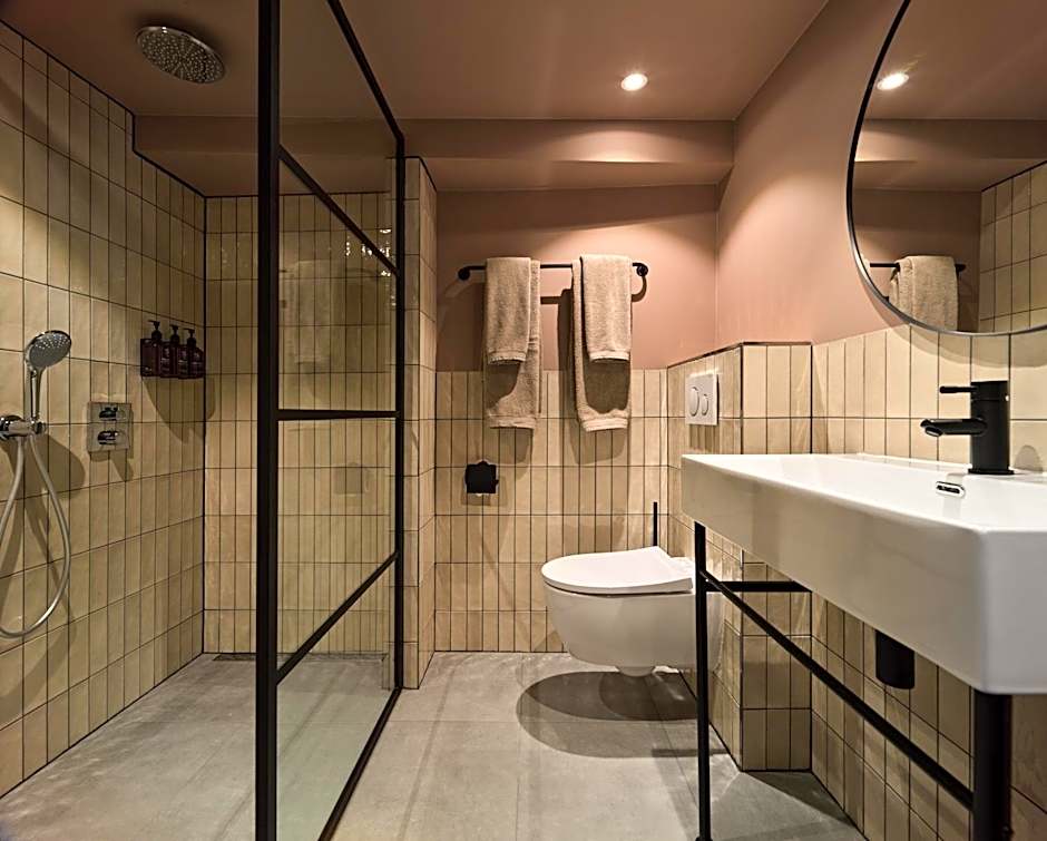 Boutique Hotel & Restaurant Frenchie