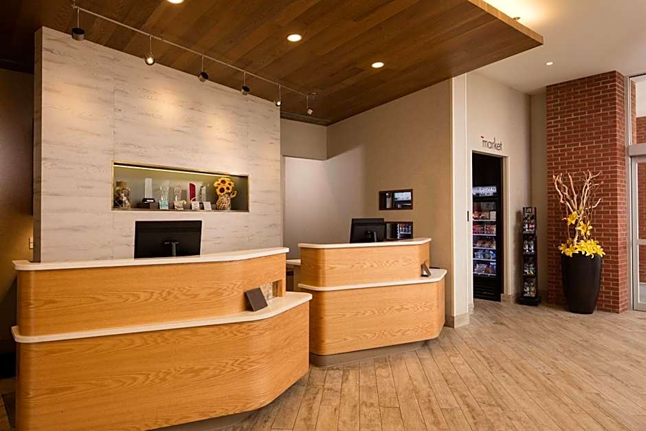 Courtyard by Marriott Erie Bayfront