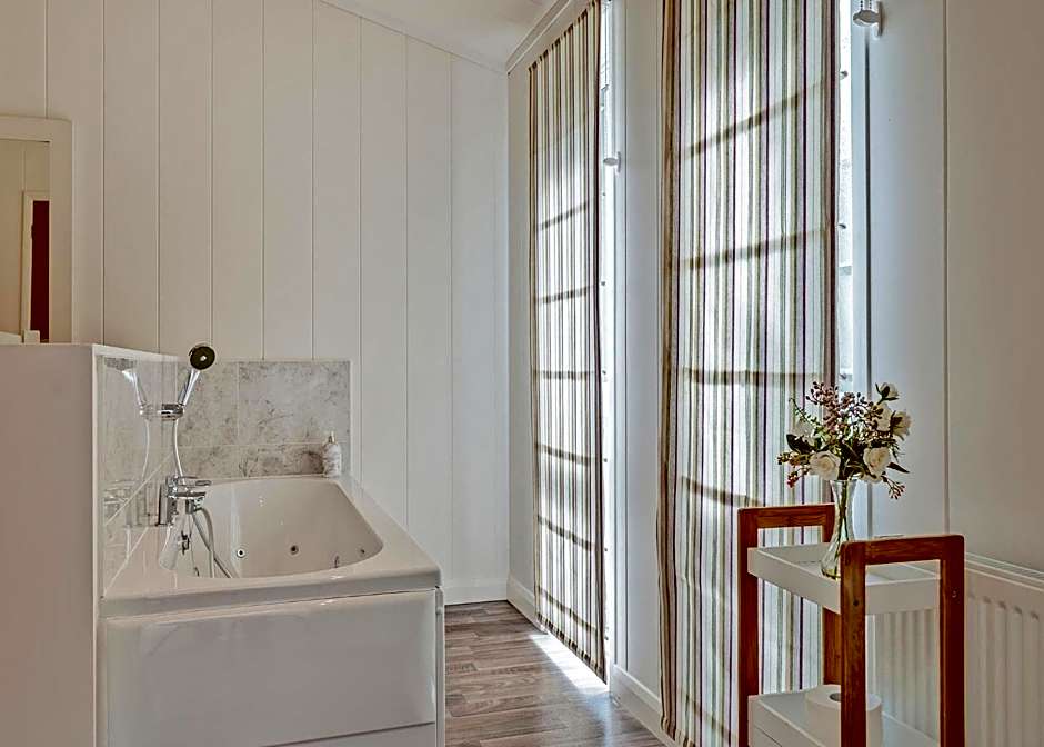 Henfields Country Retreat