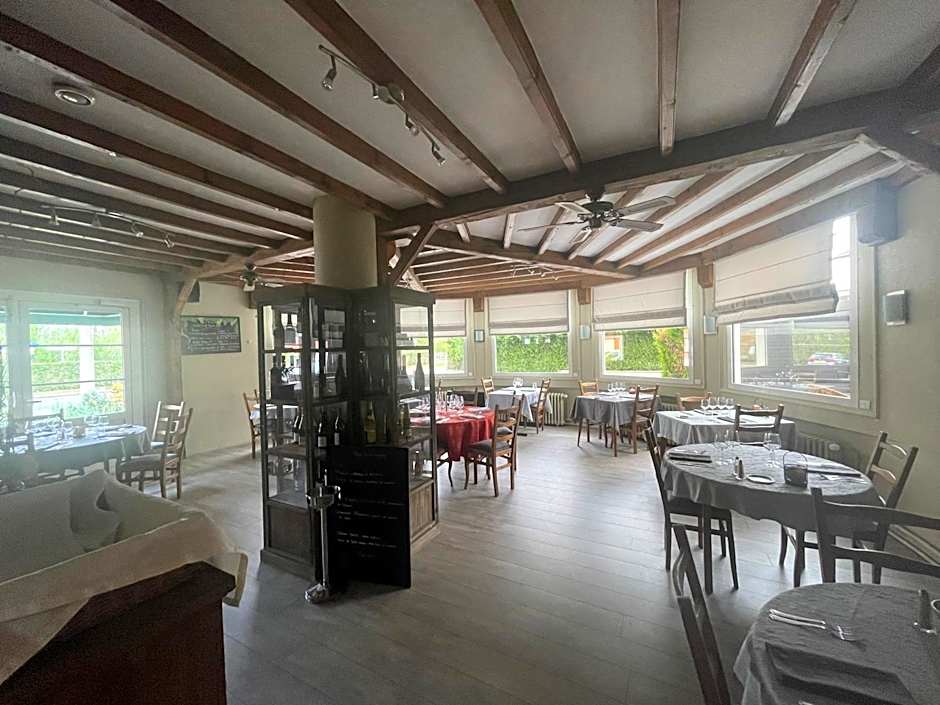 LOGIS - Hôtel Restaurant Du Canard