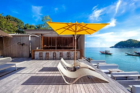 Beach Club By Haadtien