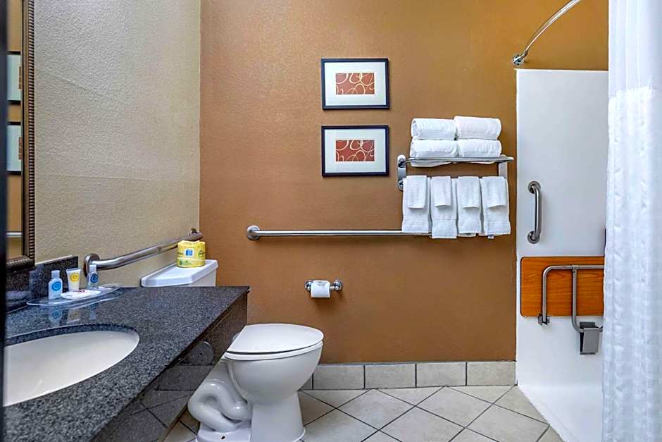 Comfort Suites Ennis
