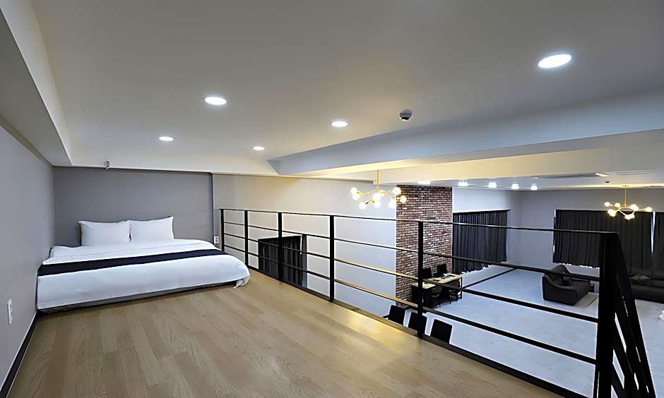 Dongducheon Hotel The Gray