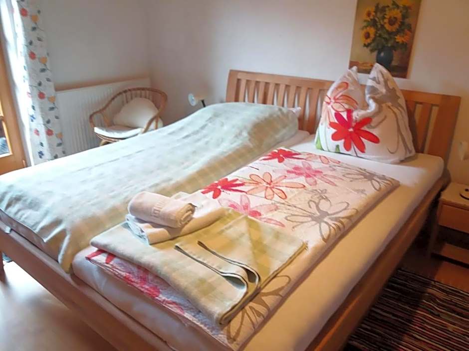 Köstlhof, Familie Hassler