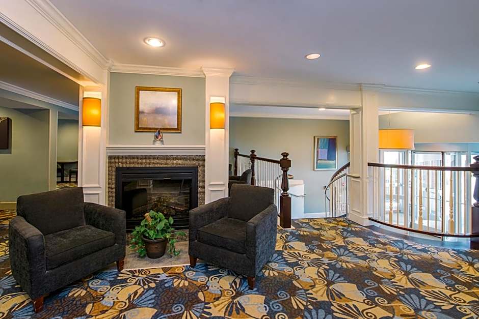 Holiday Inn Express and Suites Merrimack By IHG