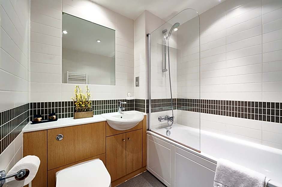 ShortstayMK Vizion apartments, with free superfast wi-fi, parking