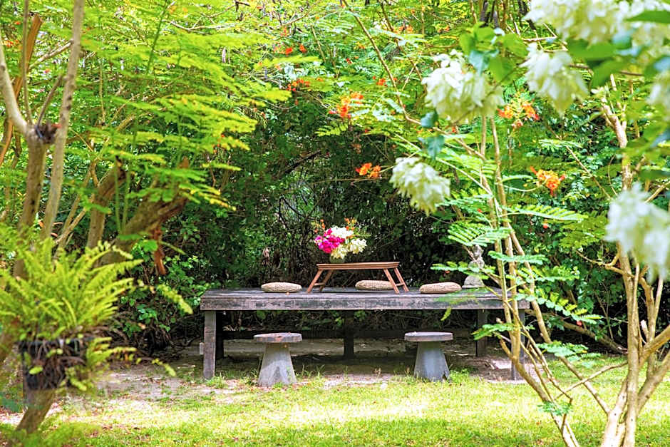 Alcove Bungalow