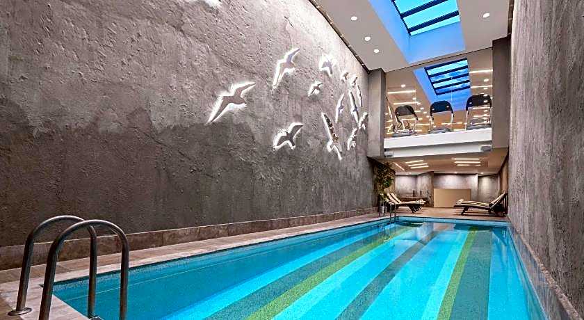 DoubleTree by Hilton Istanbul Gayrettepe