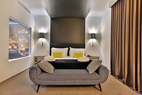 Suite with Balcony - River View