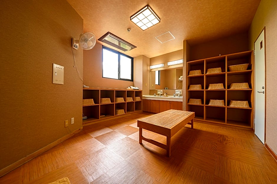 Yufuin Onsen Ryokan Mebaeso